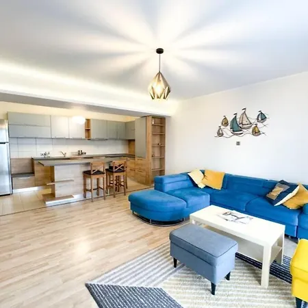 Modern 3 Apartment *