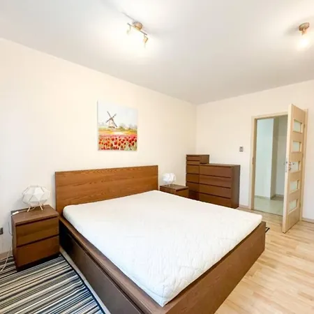 Apartment Modern 3 *